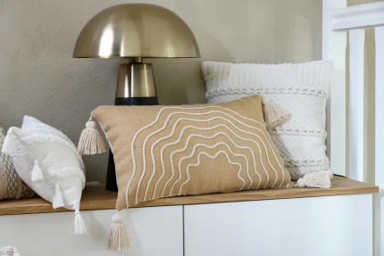 Pernă decorativă Balma 35X60 cm, culoare nisip, 5% lurex 40% bumbac 55% iuta - imagine 2