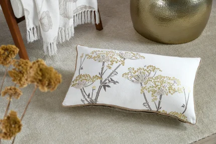 Pernă decorativă Oriana 40X70 cm, culoare auriu, 45% poliester 55% bumbac - imagine 2