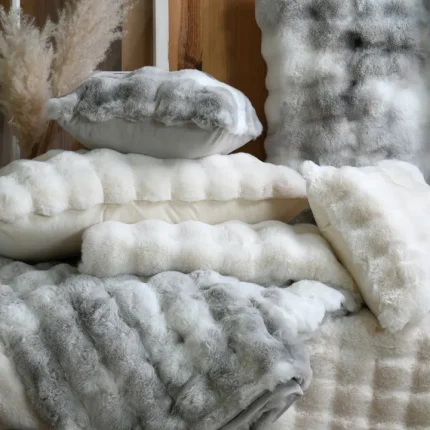 Pătură Nebraska 130X150 cm, culoare Crem, 100% poliester