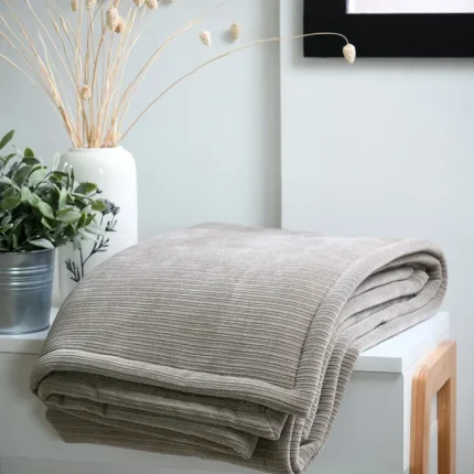 Pătură Clayton 130X160 cm, culoare Natural, 100% poliester