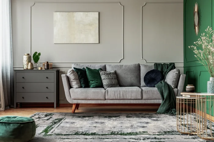 rose-50122-vewerde-smarald-stylish-emerald-green-and-grey-living-room-interior Covor living Rose 50122 Verde Smarald - imagine 1